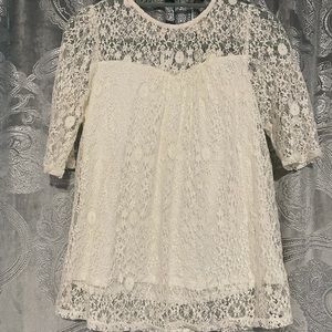 Monteau Lace blouse 3/4 sleeve NWT